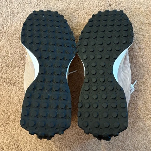 New Balance 327 Sneakers - Picture 10 of 11